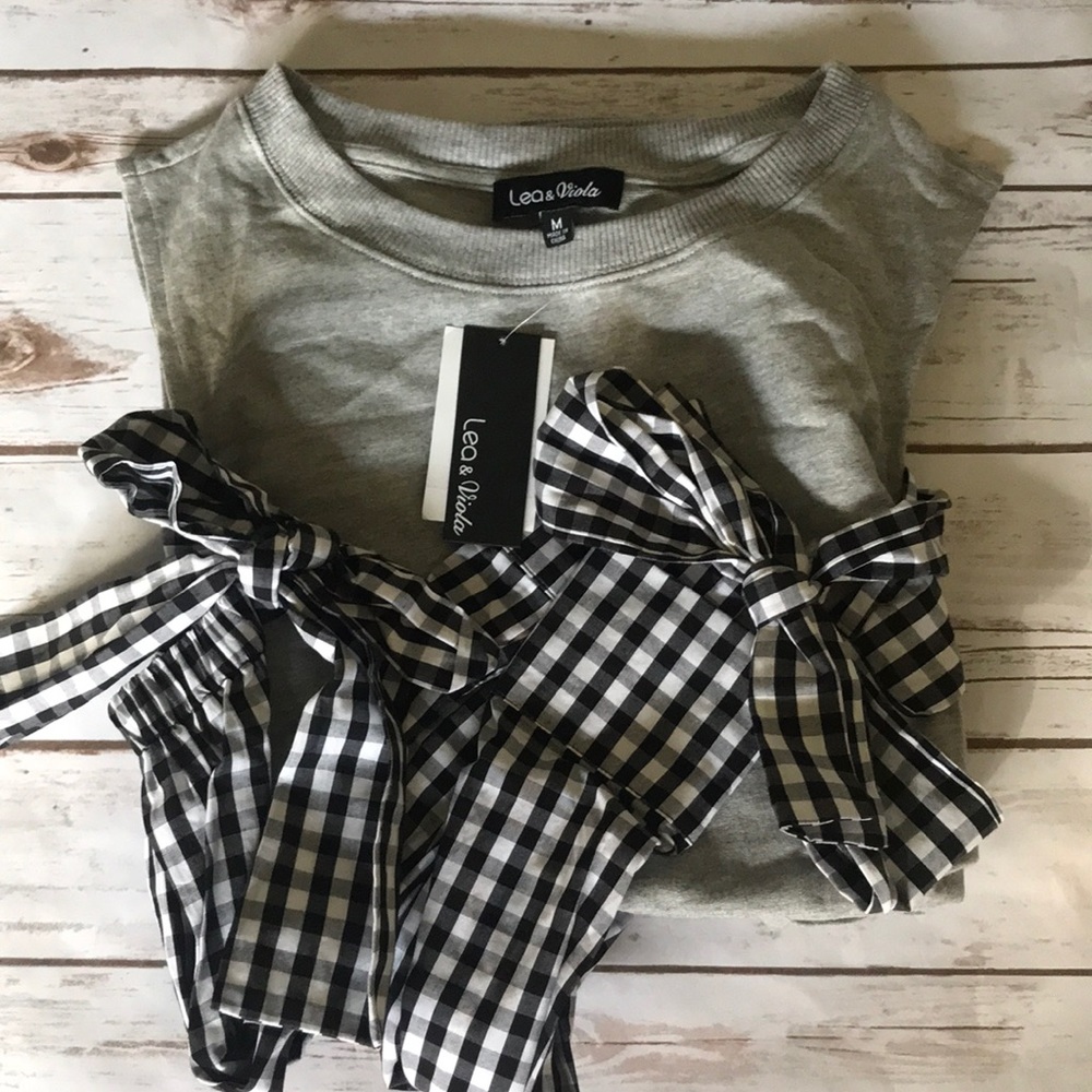 NWT Mixed Media gingham Cold Shoulder Sweater - Picture 4 of 4